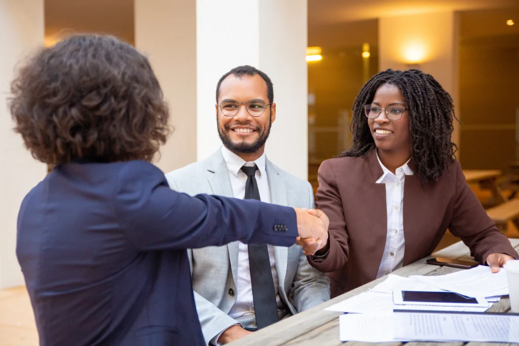 customer thanking consultant help
